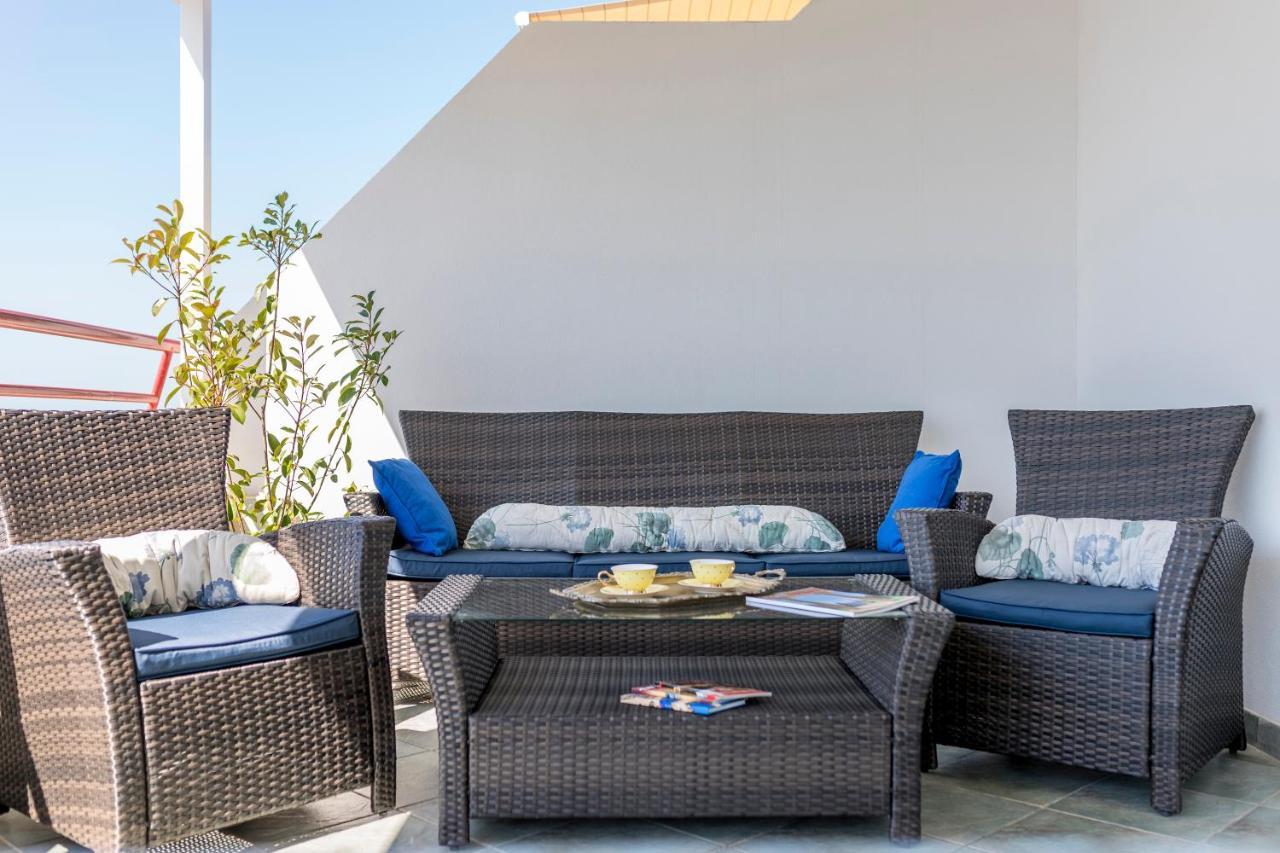 דירות ספליט Seaside Penthouse With Hot Tub Sky Living מראה חיצוני תמונה