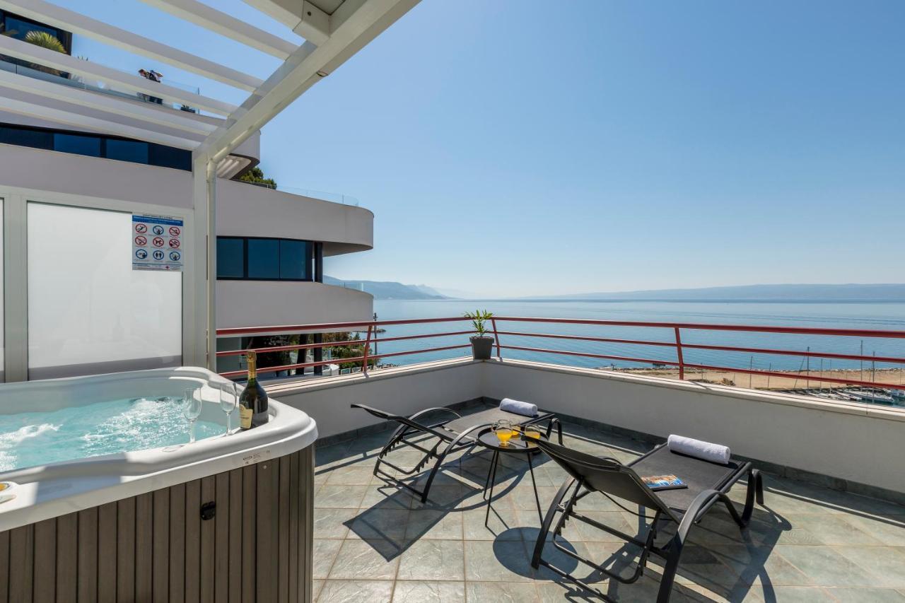 דירות ספליט Seaside Penthouse With Hot Tub Sky Living מראה חיצוני תמונה