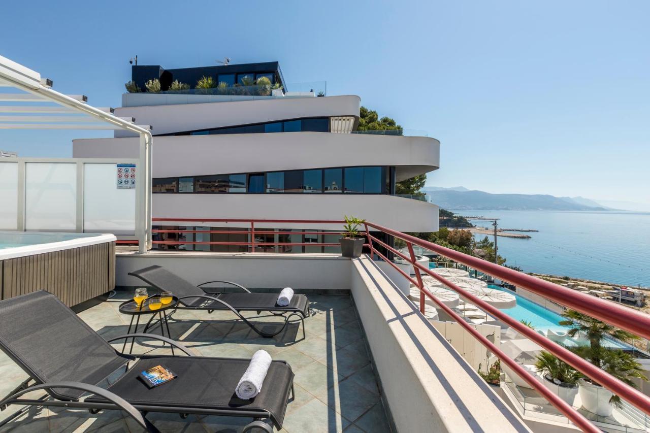 דירות ספליט Seaside Penthouse With Hot Tub Sky Living מראה חיצוני תמונה