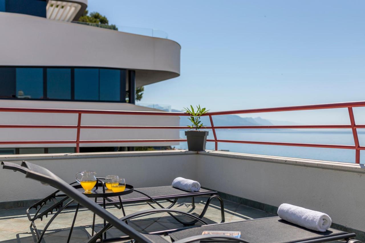 דירות ספליט Seaside Penthouse With Hot Tub Sky Living מראה חיצוני תמונה